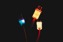 3 glow in the dark plugs